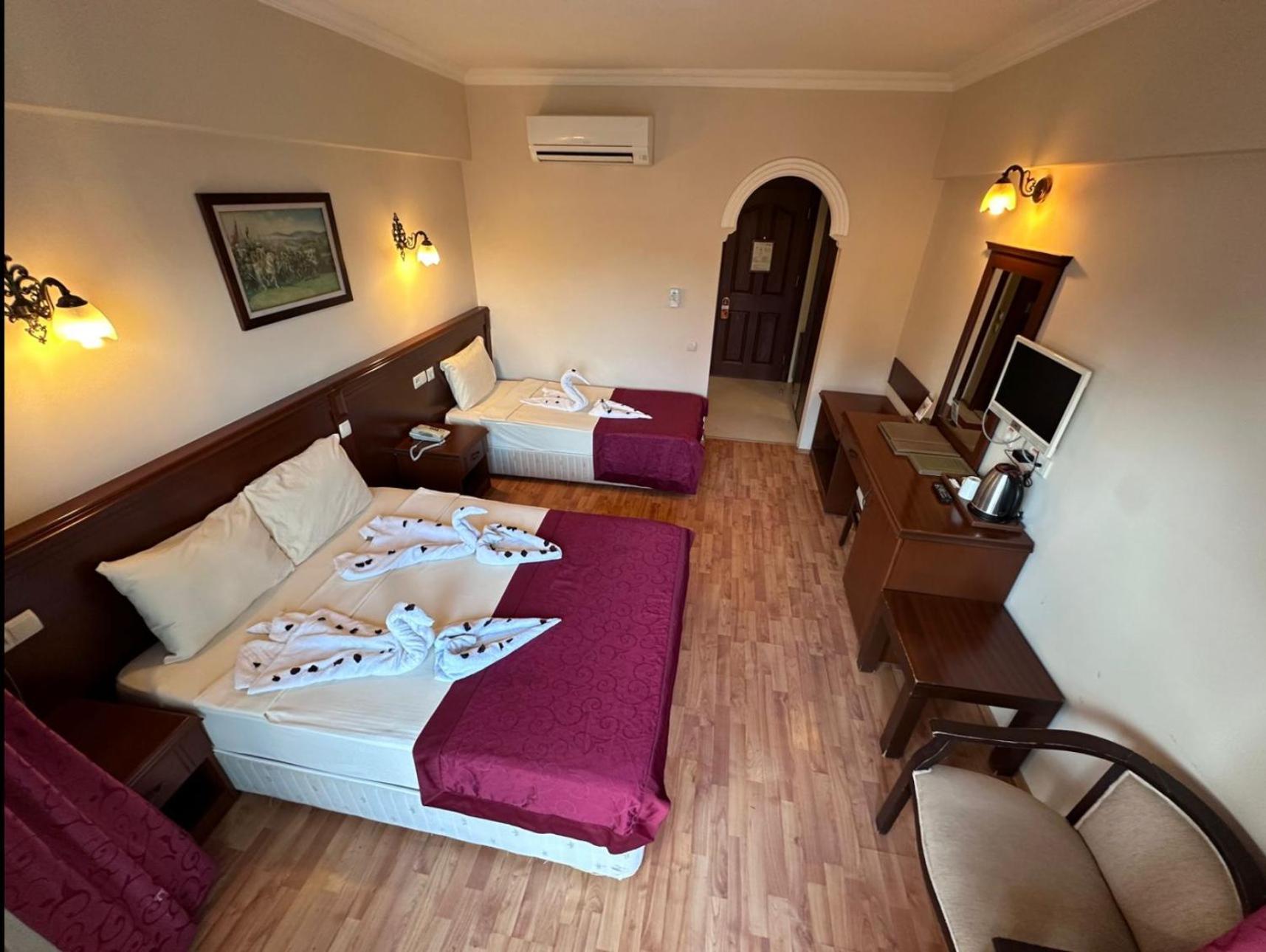 Otel Astoria Park & Selection 4*