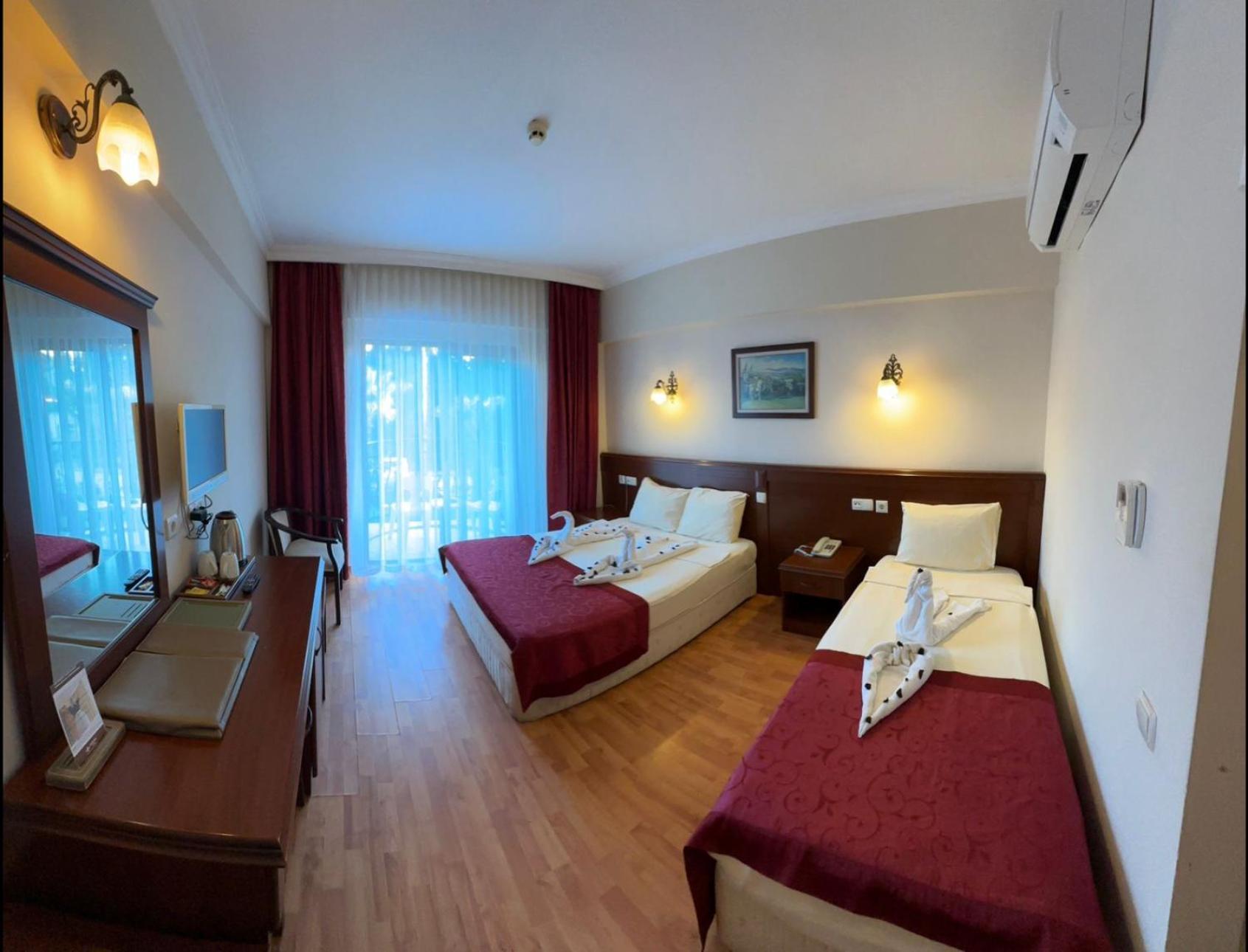 Astoria Park & Selection Otel 4*
