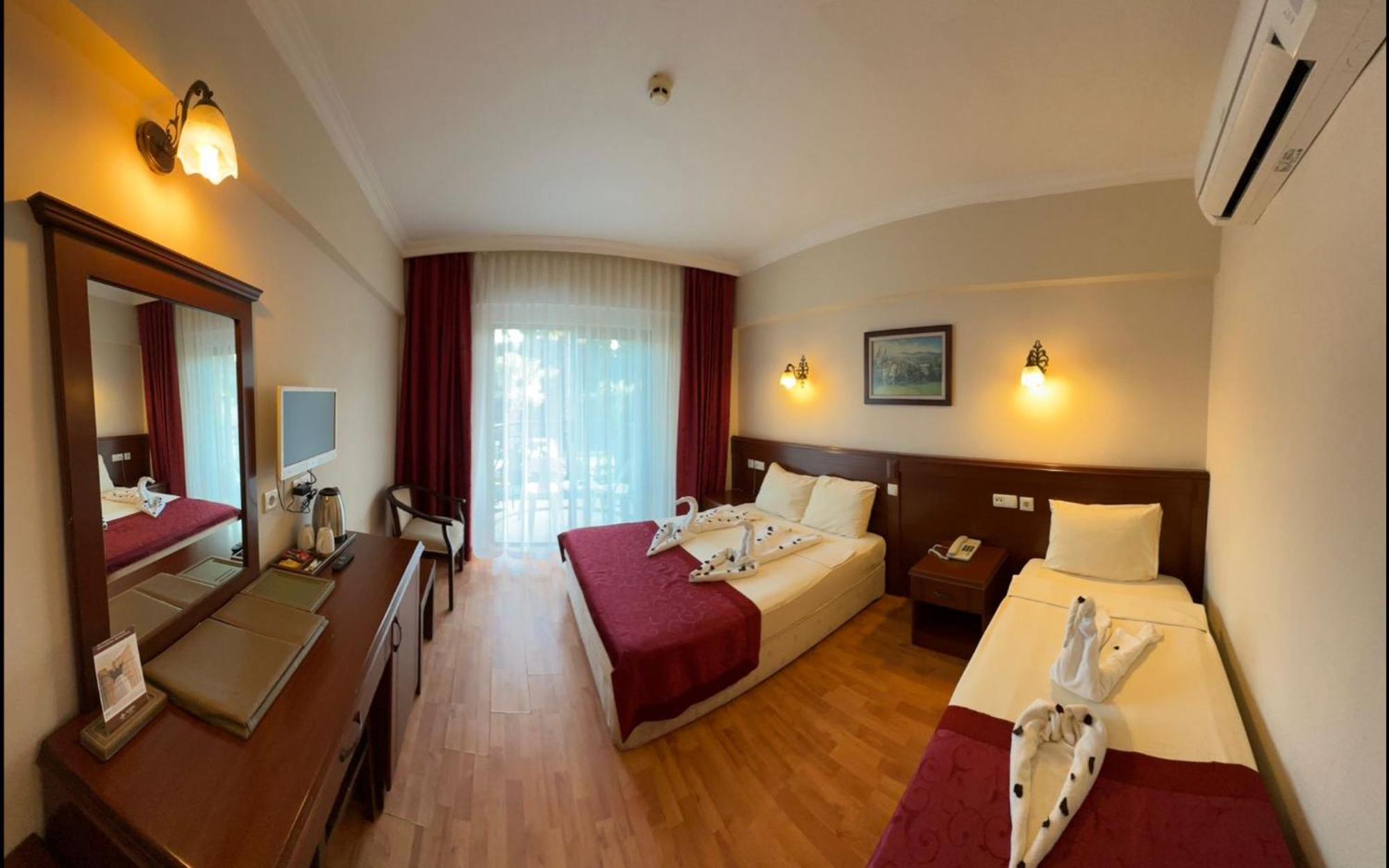 Astoria Park & Selection Otel 4*
