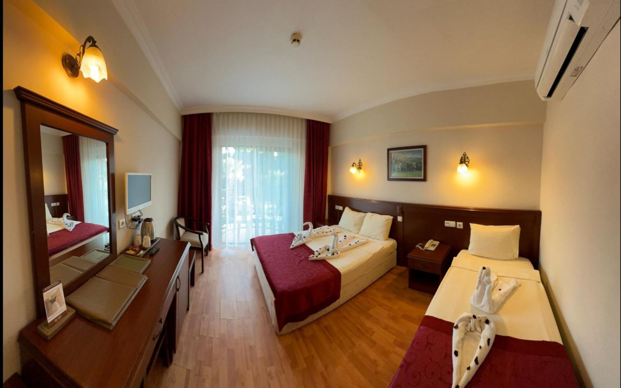 Otel Astoria Park & Selection 4*